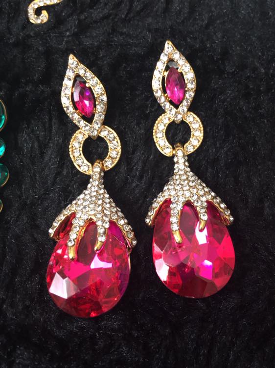 EARRINGS 11