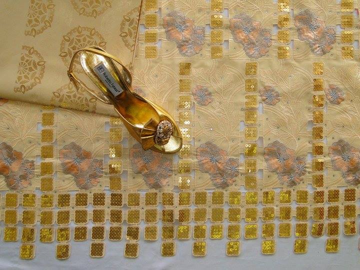 FRENCH LACE 72