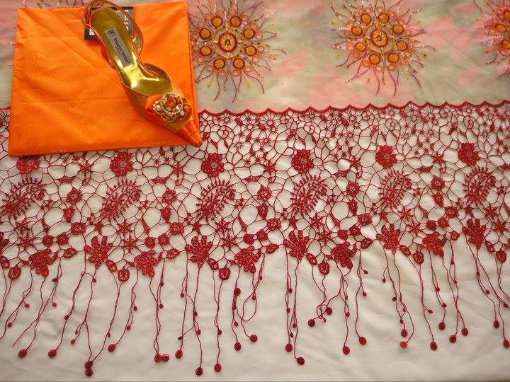 FRENCH LACE 84