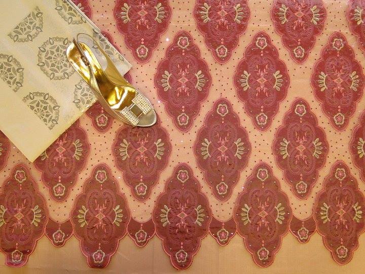 FRENCH LACE 93