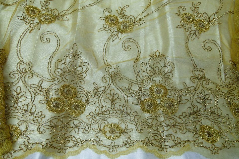 $30 PER YARD BLOUSE FREE LINING 28