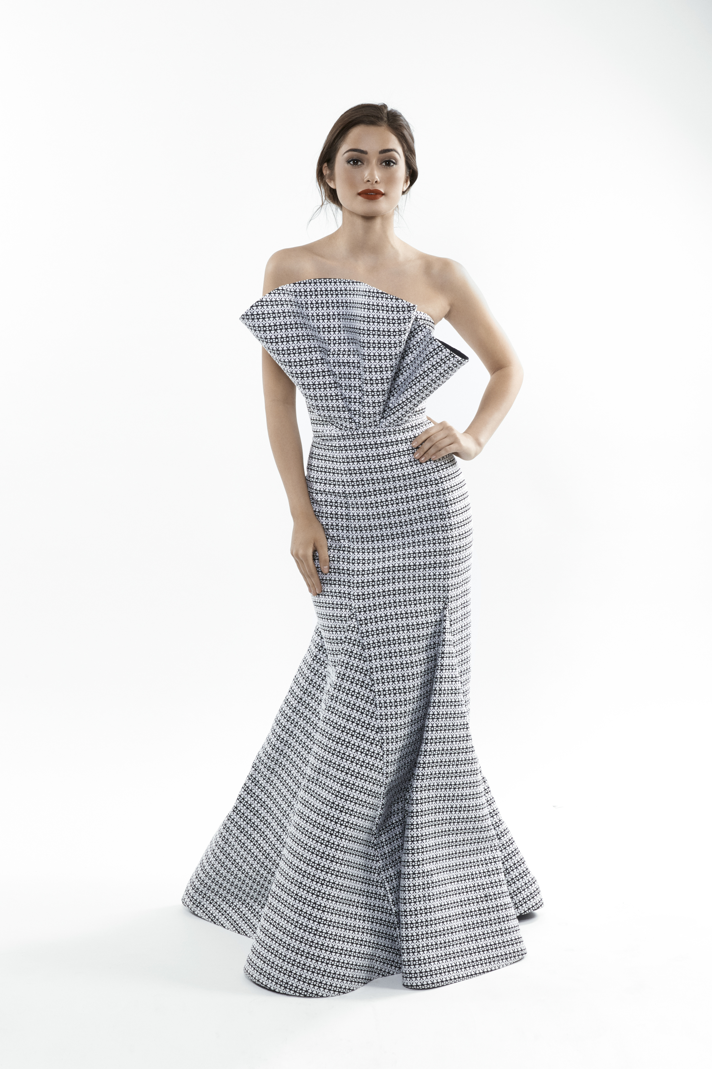 K-RASHAE_21_GOWN07_0001_V2.jpg