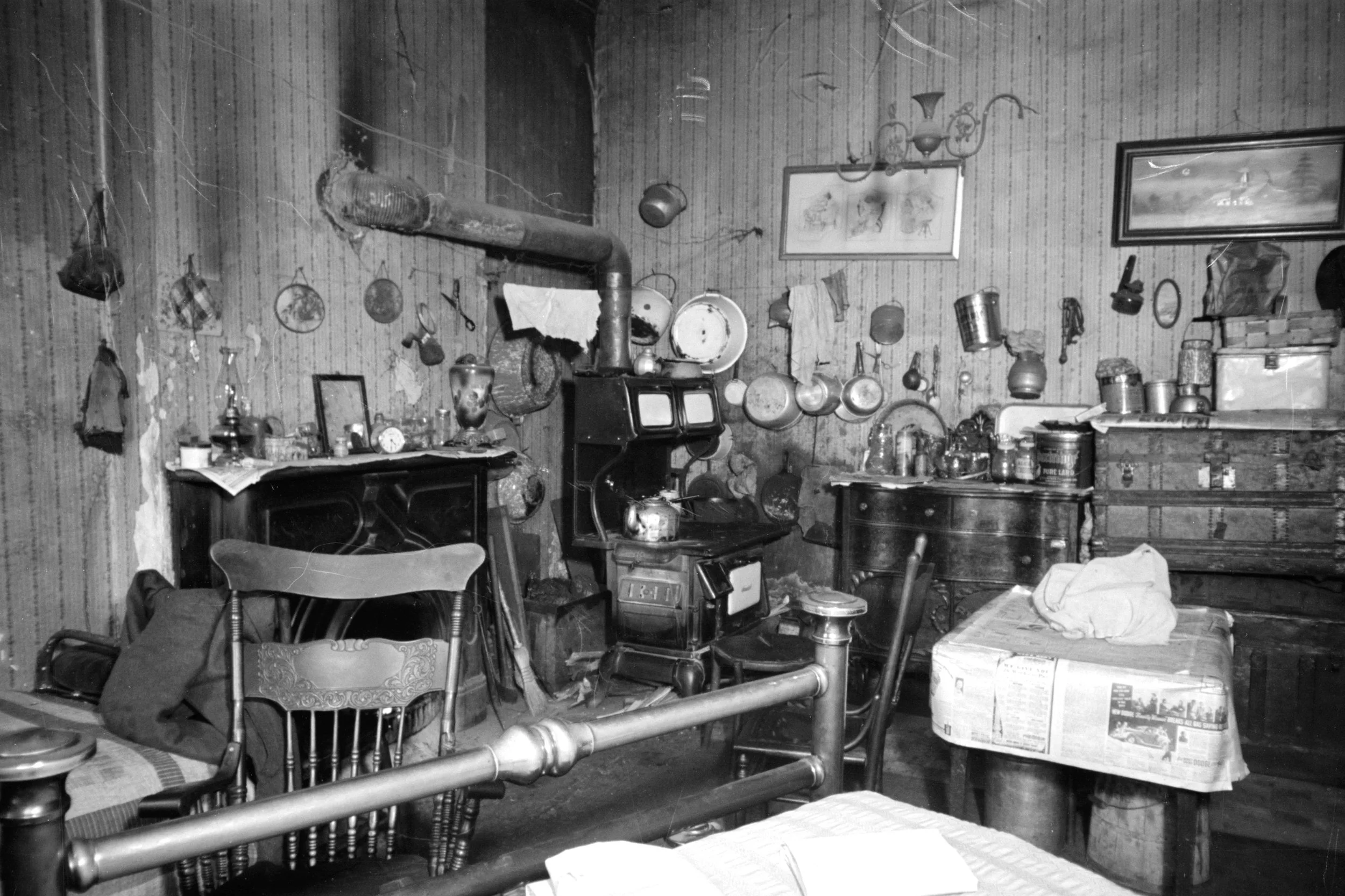 kitchen sitting room bedroom from LOC.jpg