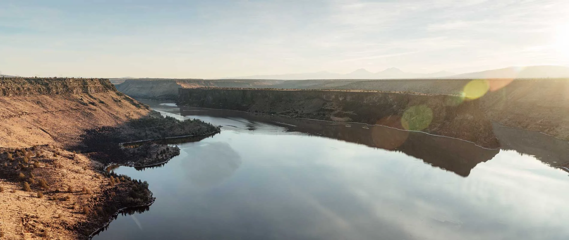 C_Cotterell_Lake_Billy_Chinook_35251.jpg