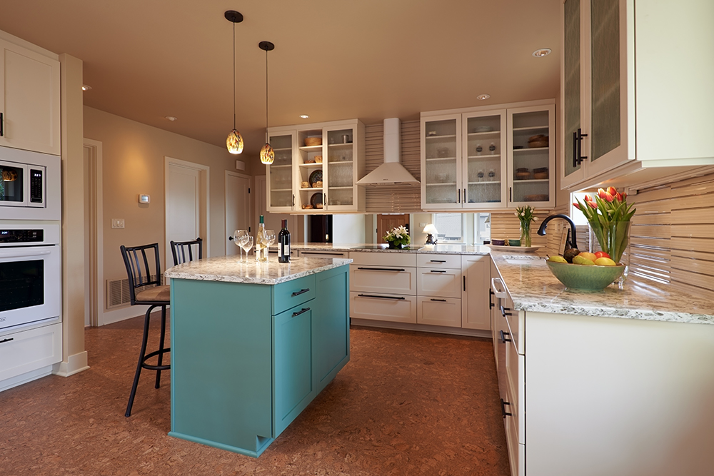 laurie Robbins - kitchen islandweb.jpg