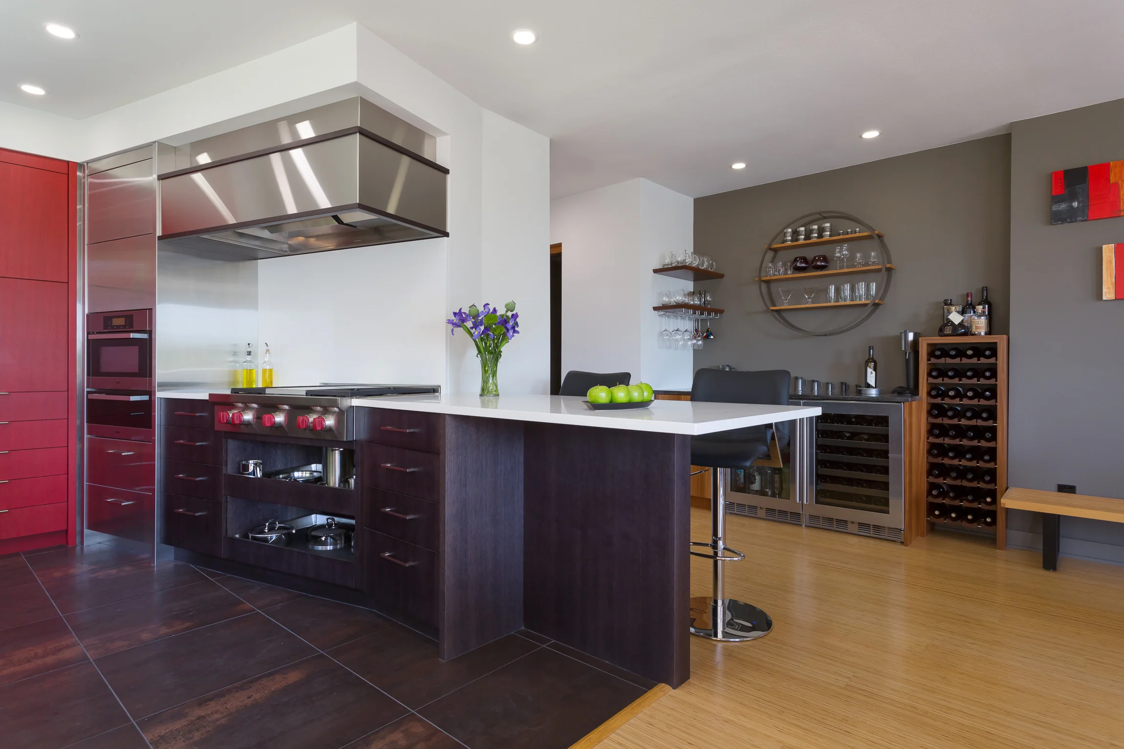 BRISTOL Kirkland Condo Kitchen 3.jpg
