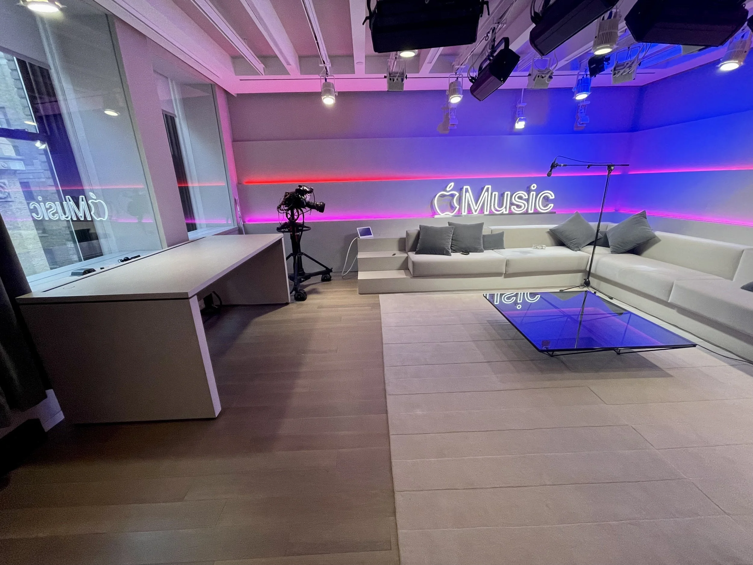 Apple Music NYC - Ebro Desk