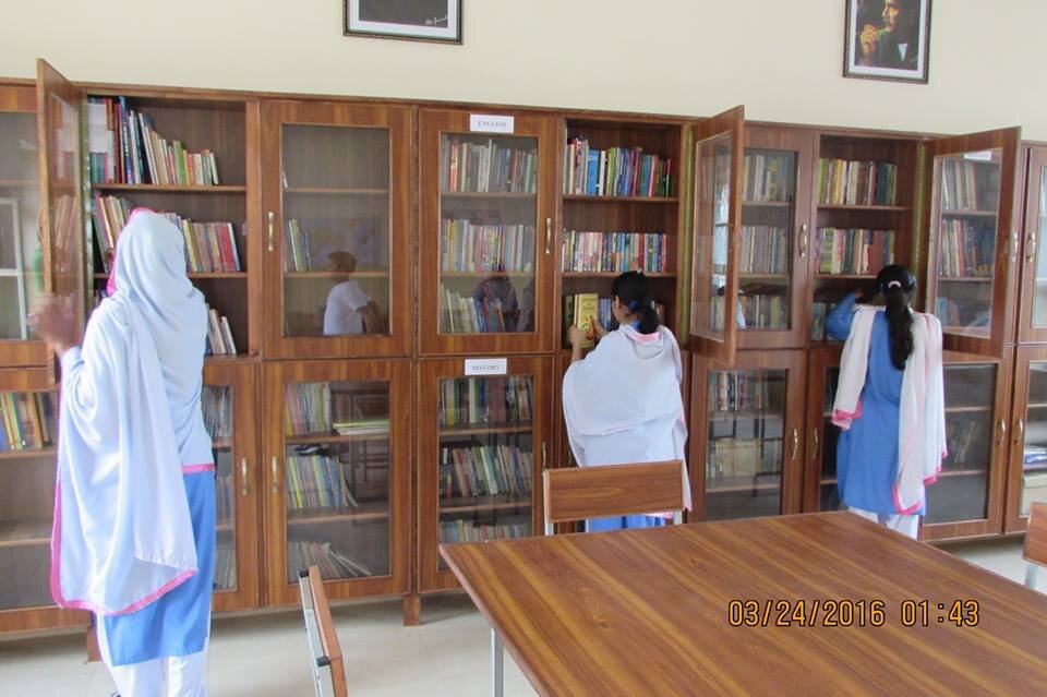  Students using the first HER library. 