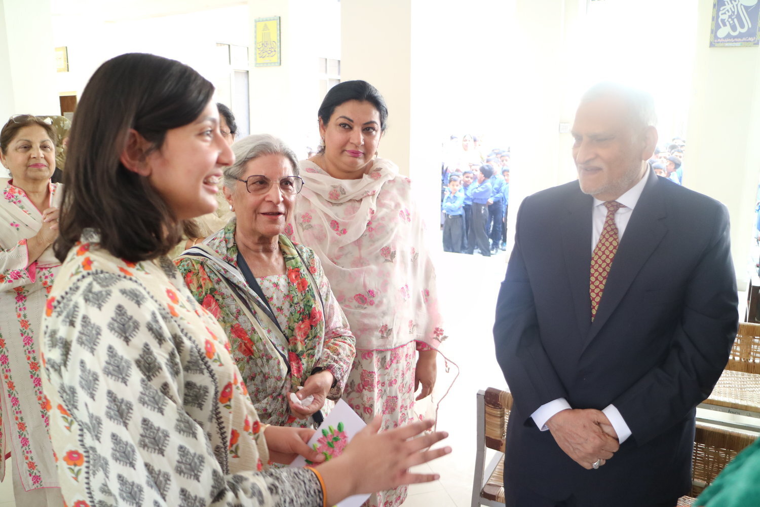  Zoha introduced the library to members of the Pakistani Chamber of Commerce, who attended the library opening ceremony. 