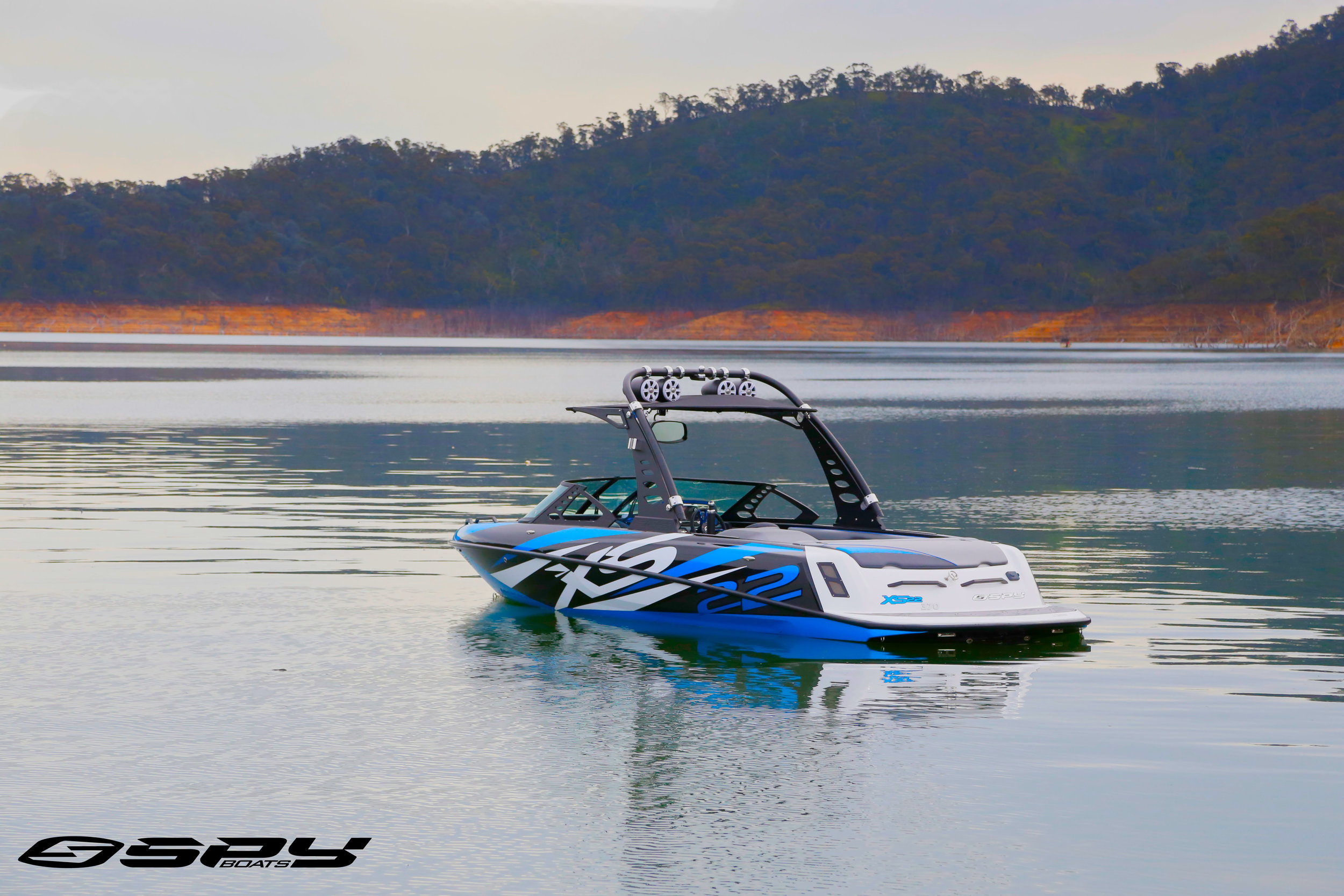 Blue white boat logo.jpg