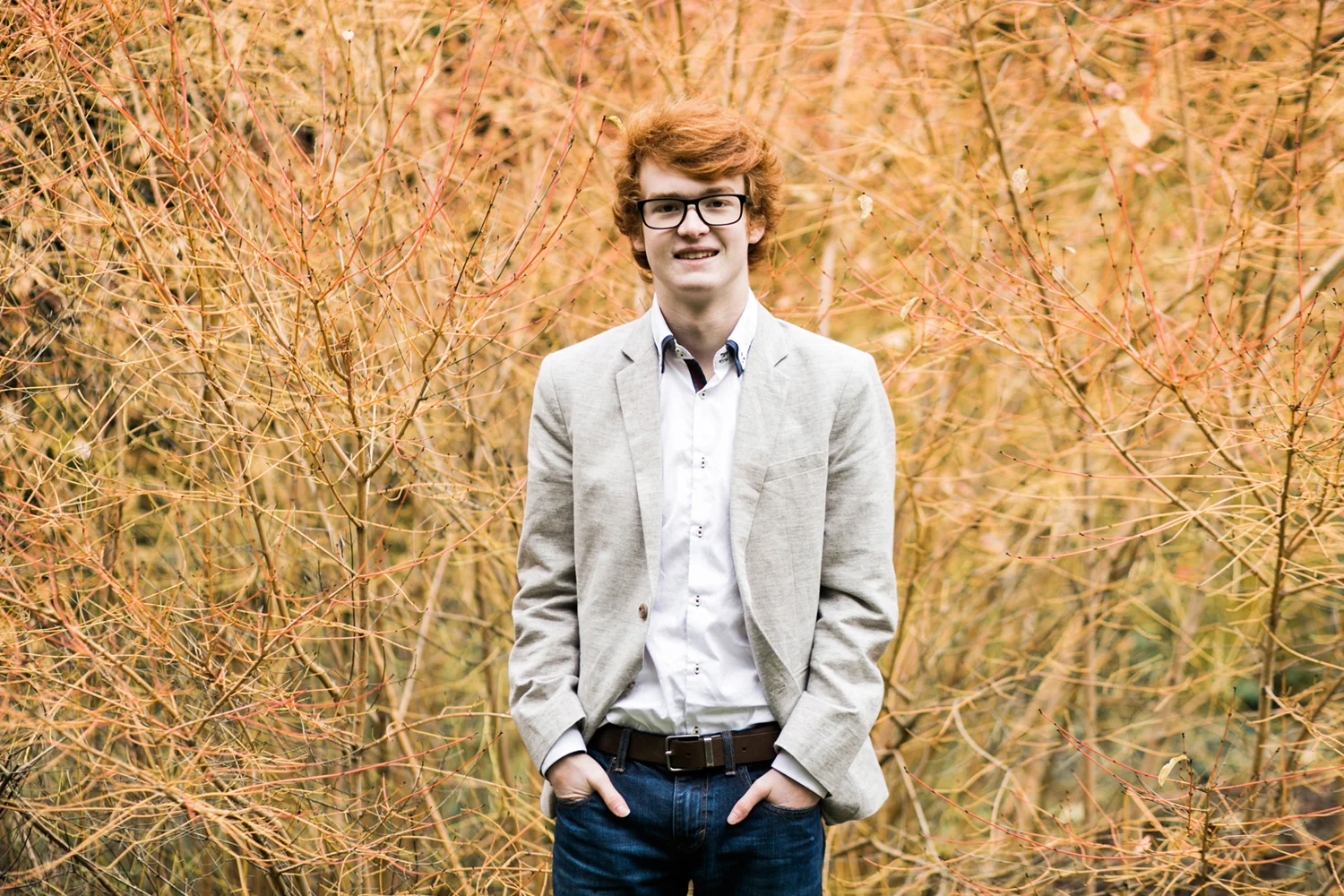 Senior-portrait-poses.jpg