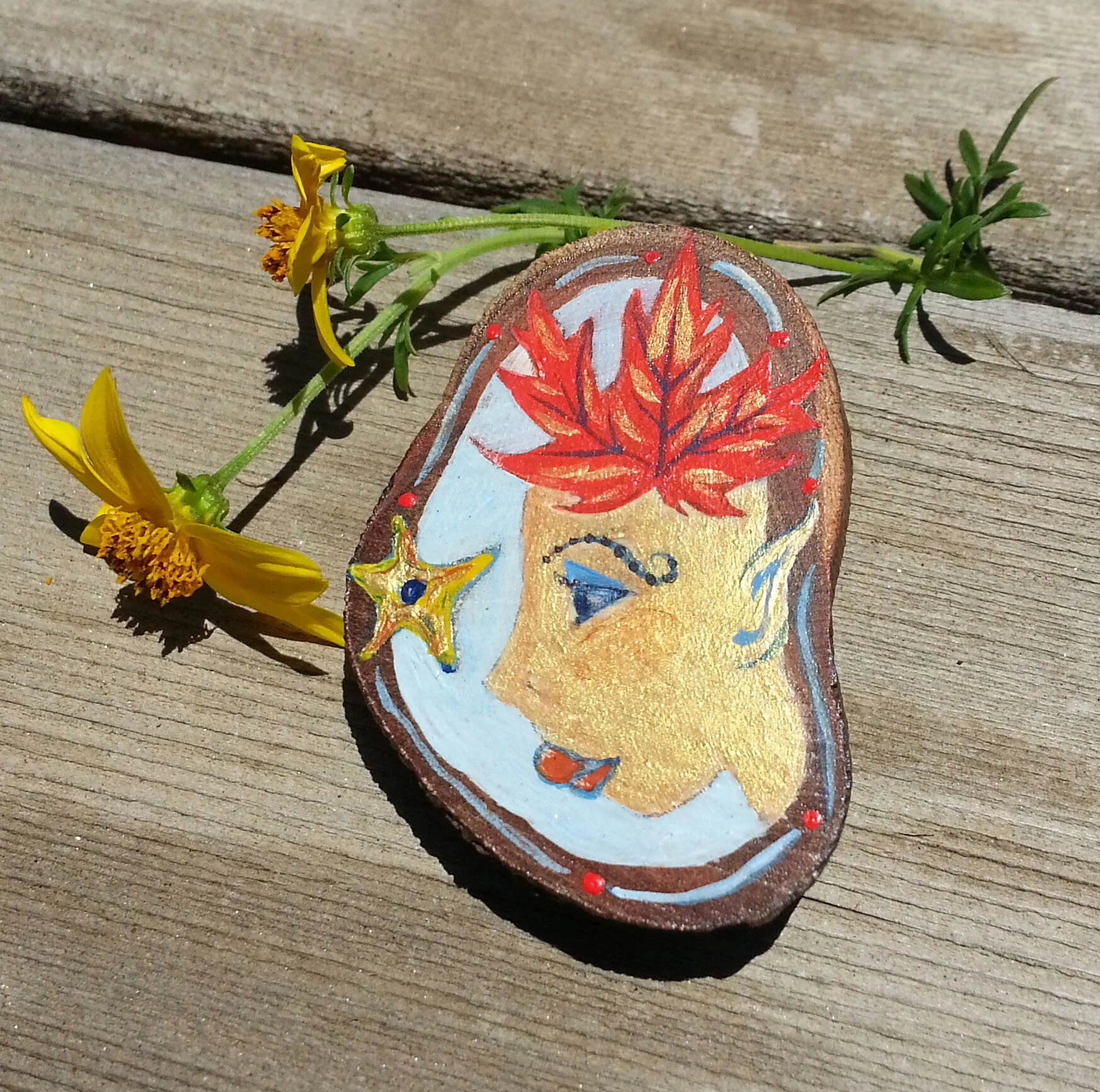 maple leaf pin 2.jpg