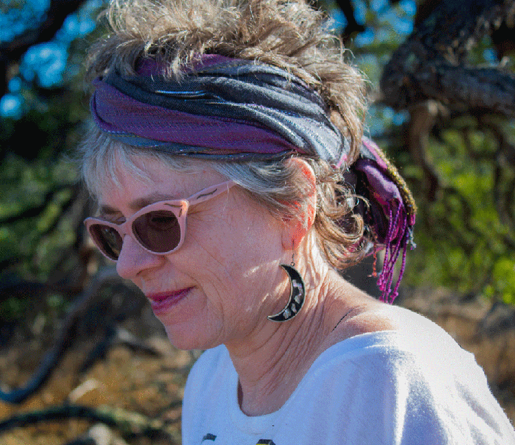 kathy-crabbe under 500kb.gif