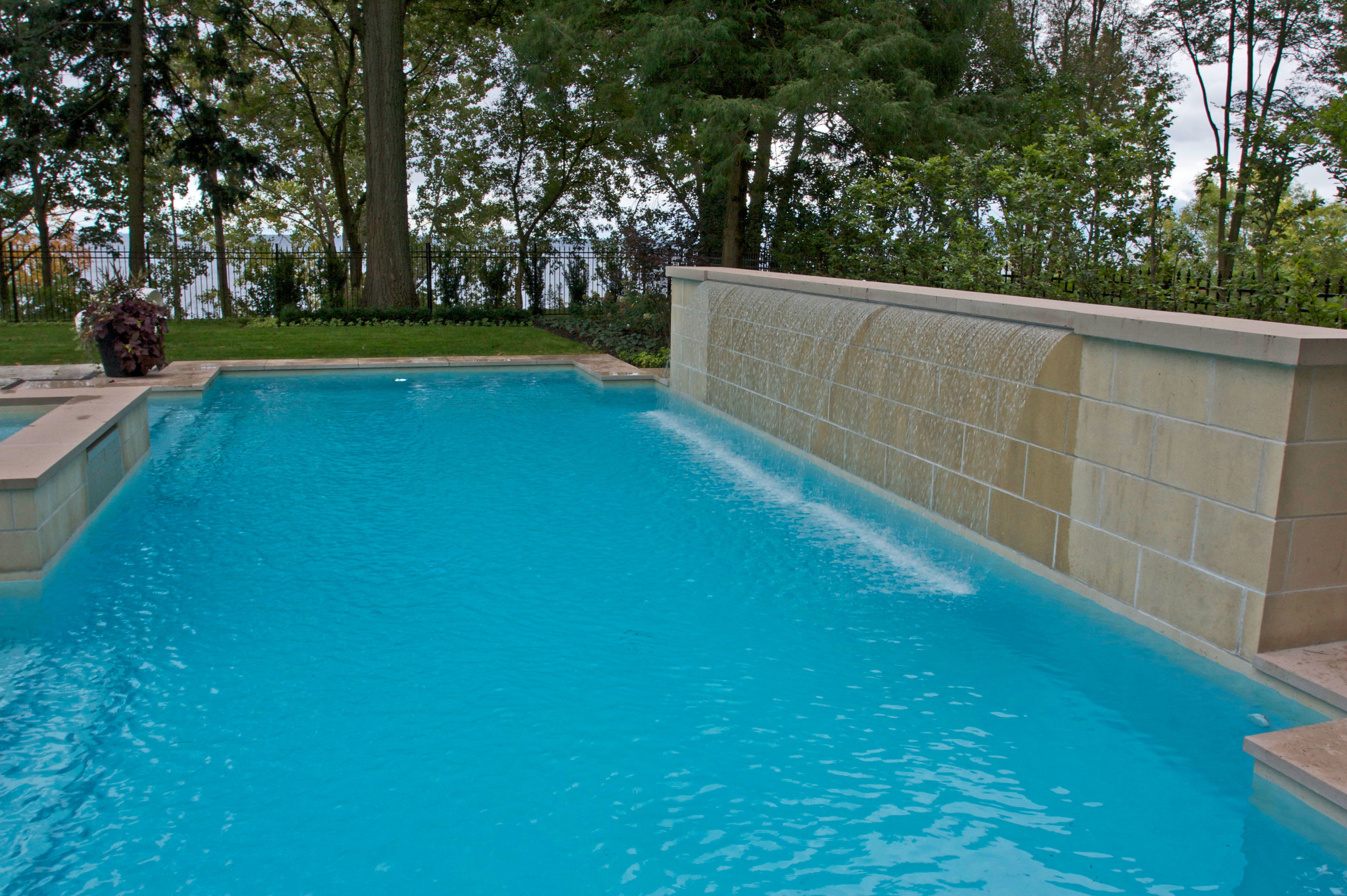 ToddPools-Water-Features-043.jpg