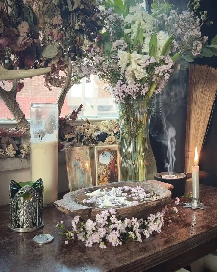 I talk a lot about Archangel Michael, but with the Annunciation approaching, I&rsquo;ve been reflecting on the magic of Gabriel.

Archangel Gabriel is one of the four primary archangels, alongside Michael, Raphael, and Uriel. In folk magic, he is con