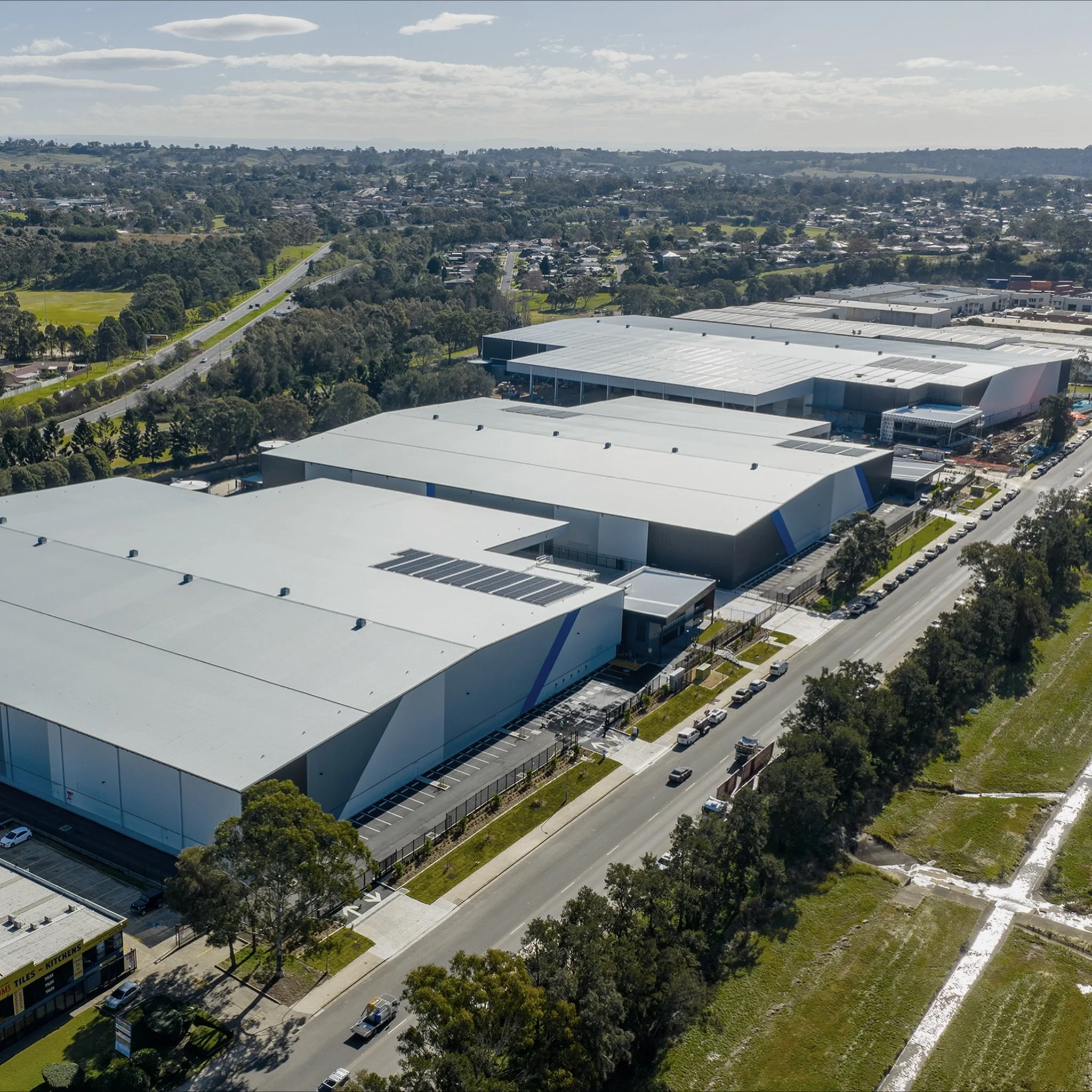 Earlier this year we saw 149-155 Airds Road in Minto, NSW for Charter Hall achieve Practical Completion. A fantastic outcome for all involved in delivering this major industrial development.

Client: Charter Hall
Contractor: @prime_group_au 
Architec