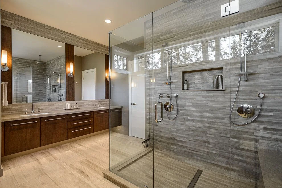 frameless-shower-enclosure-ab7aa221f2c76cd73d5602d05c6e107a-990x660.jpg