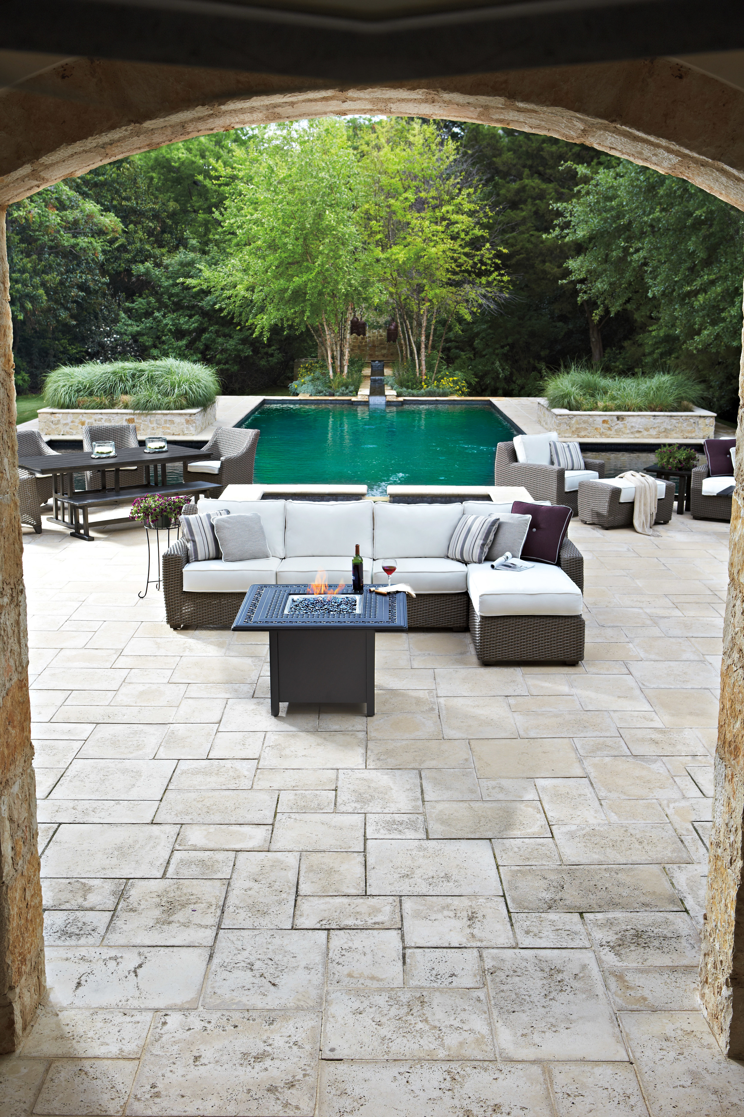 maplehurst outdoor living on Woodard Outdoor Furniture Fleet Plummer