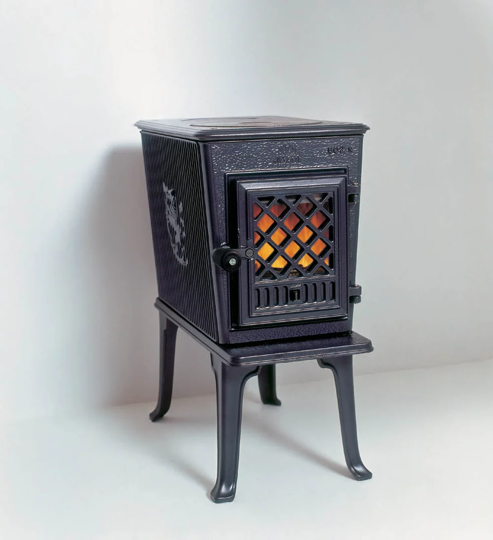 Jøtul F-602 Cast Iron Wood Stove — Fleet-Plummer