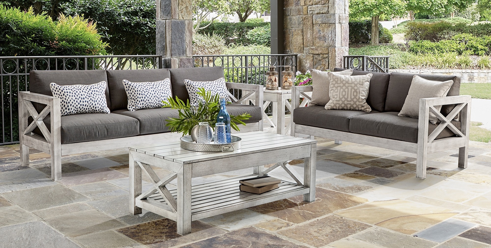 farlowe on patio.jpg