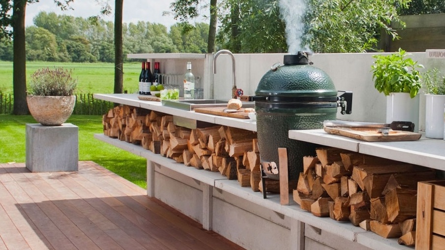 Outdoor Kitchen with BGE