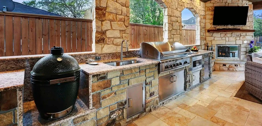 Outdoor Kitchens Custom Design — Fleet-Plummer