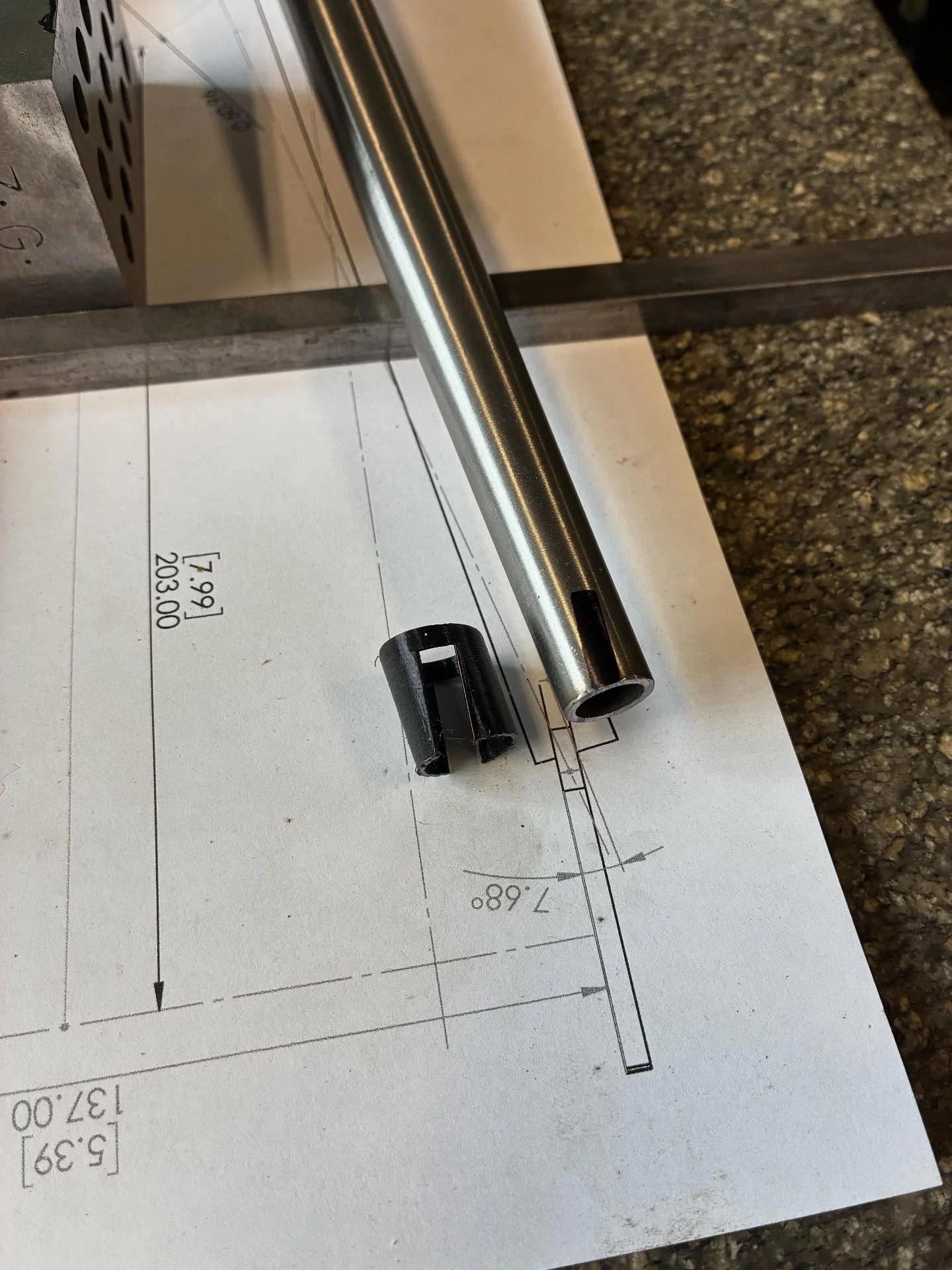 I&rsquo;ve been using custom plastic guides in my workflow to align cuts, spacing, and tool set-up. I like it. They simplify steps and deliver accurate results. I output the guides from CAD and 3D print them.
-
@josefprusa #3dprinting #customtools #f