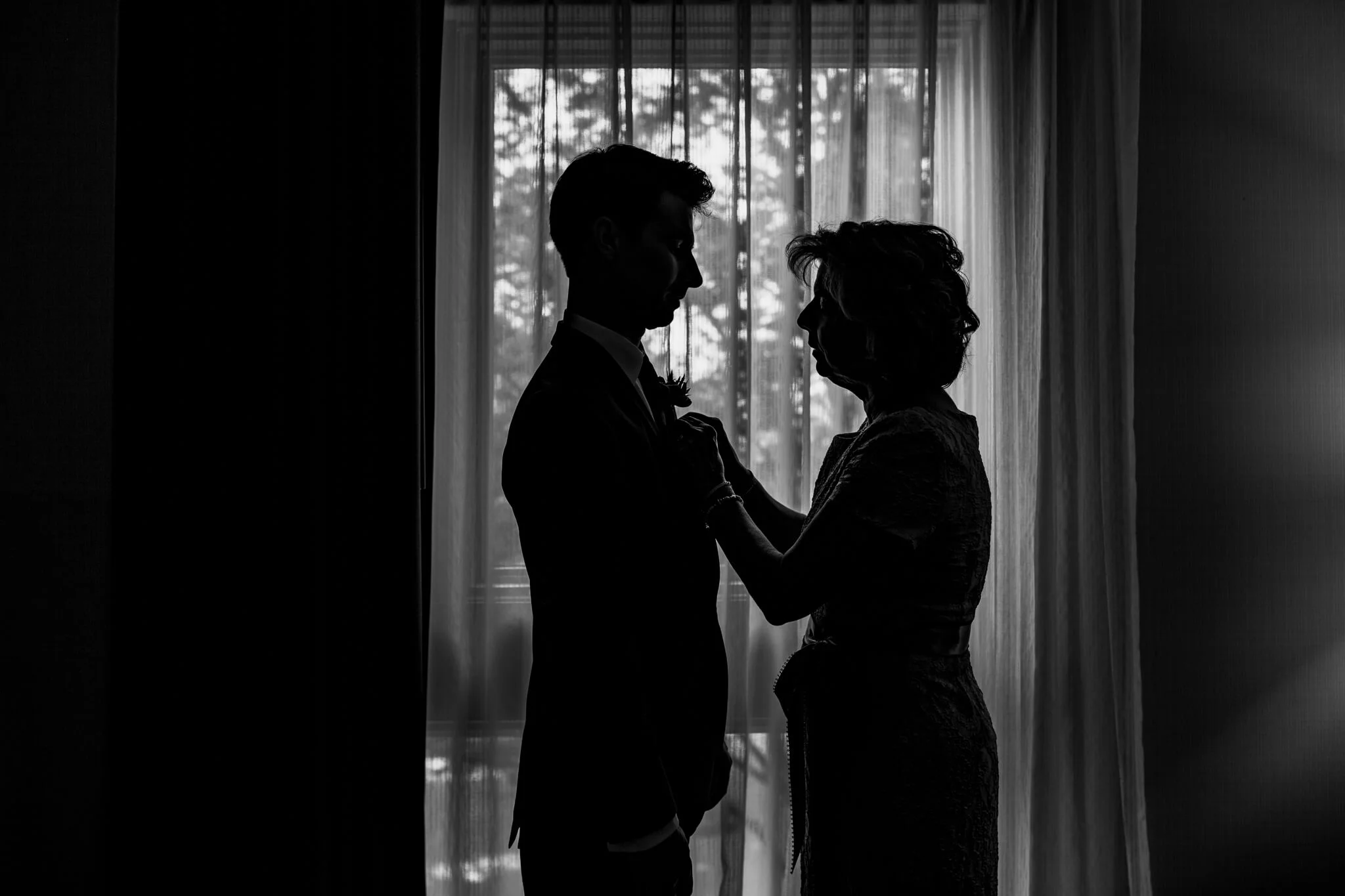 Lauren Brennan Mount Washington Mill Dye House Baltimore MD Wedding-033.jpg