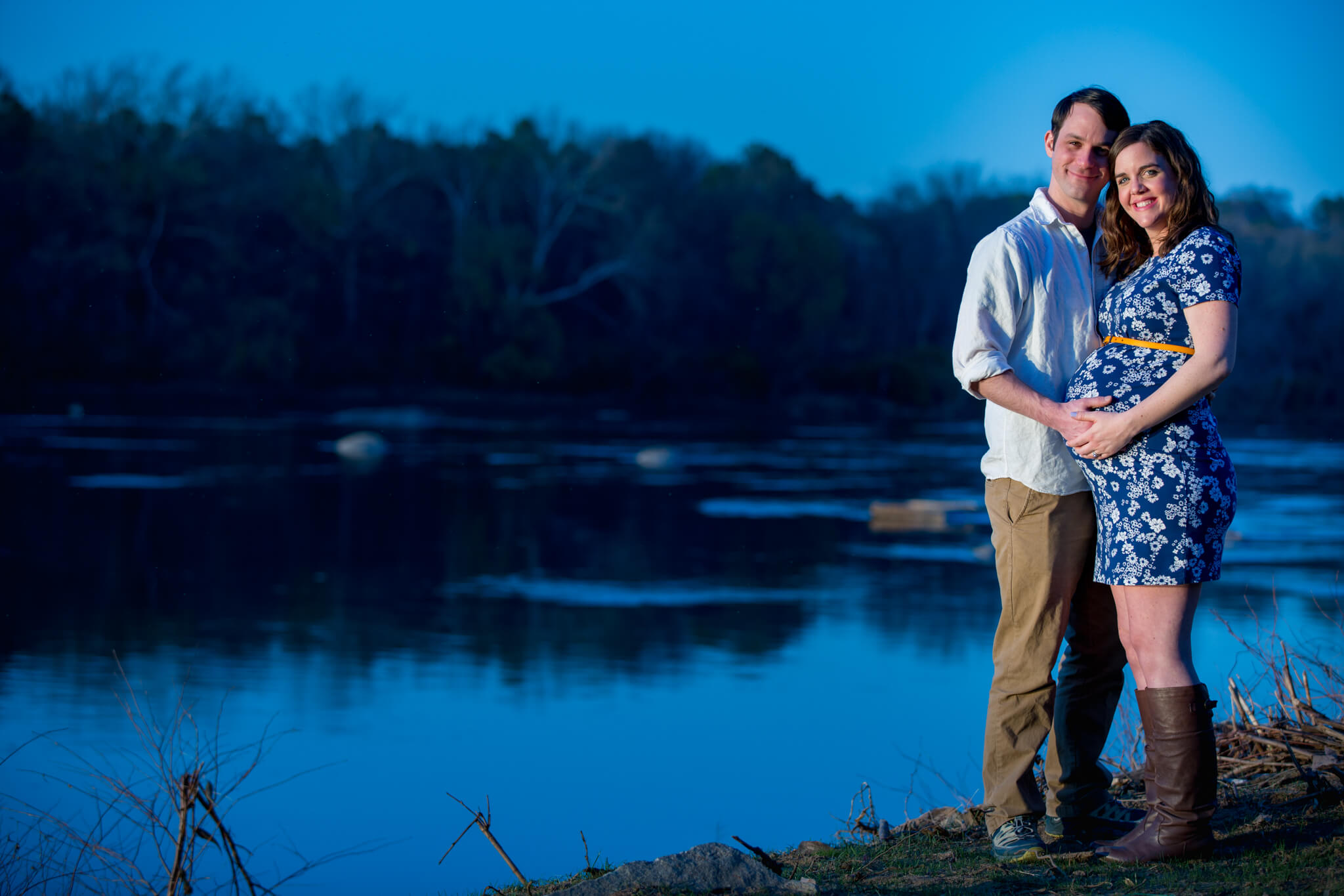 Christina Adam Maternity Pony Pasture James River Richmond VA-16.jpg