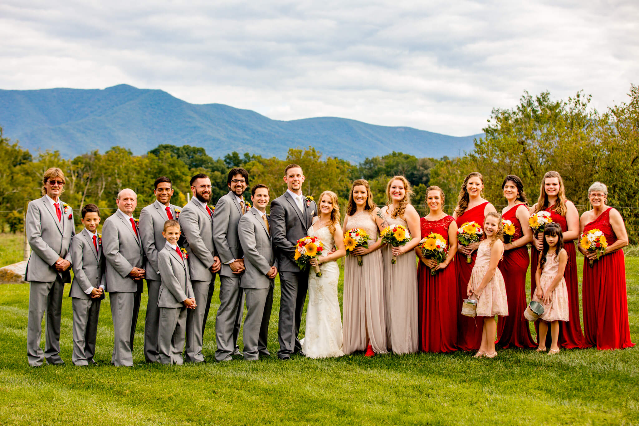 Briana Ron Stover Hall Luray VA Wedding Blueridge Mountains Shenandoah-17.jpg