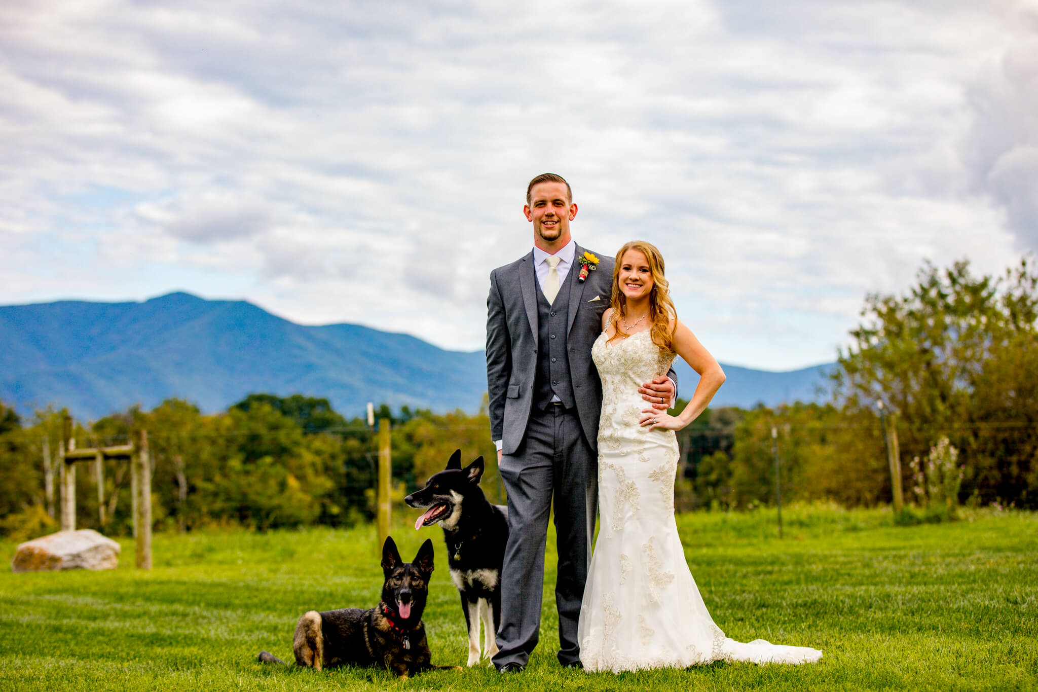 Briana Ron Stover Hall Luray VA Wedding Blueridge Mountains Shenandoah-18.jpg
