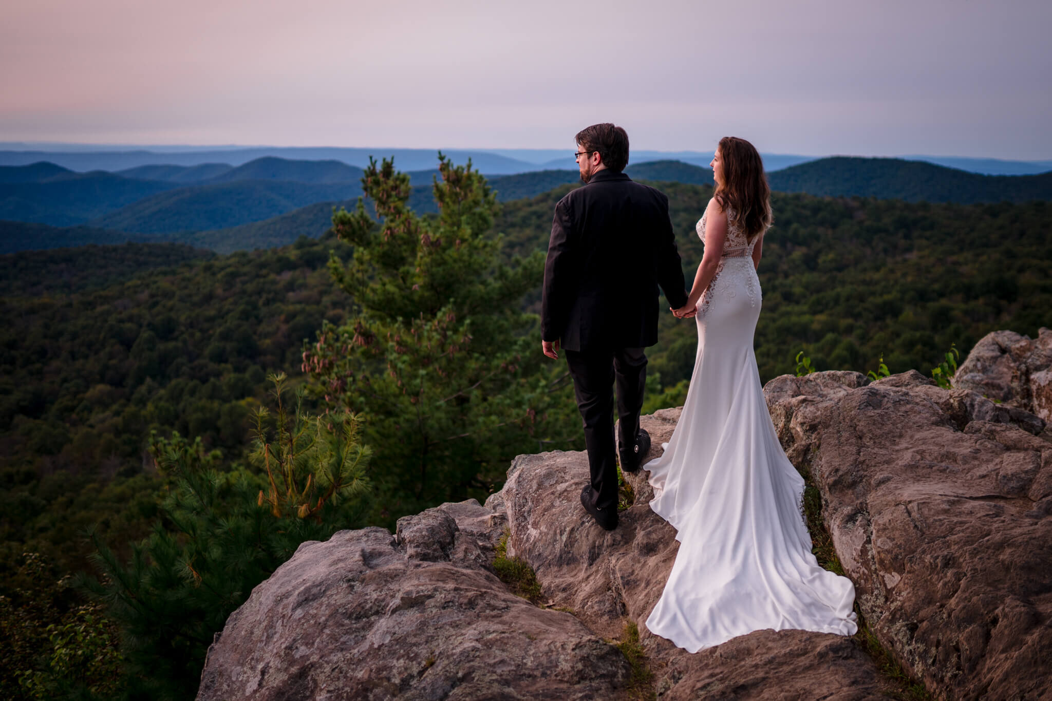 Dark-Hollow-Falls-Point-Overlook-Shenandoah-Adventure-Wedding-Portrait-Session-Photography-by-Bee-Two-Sweet-122.jpg