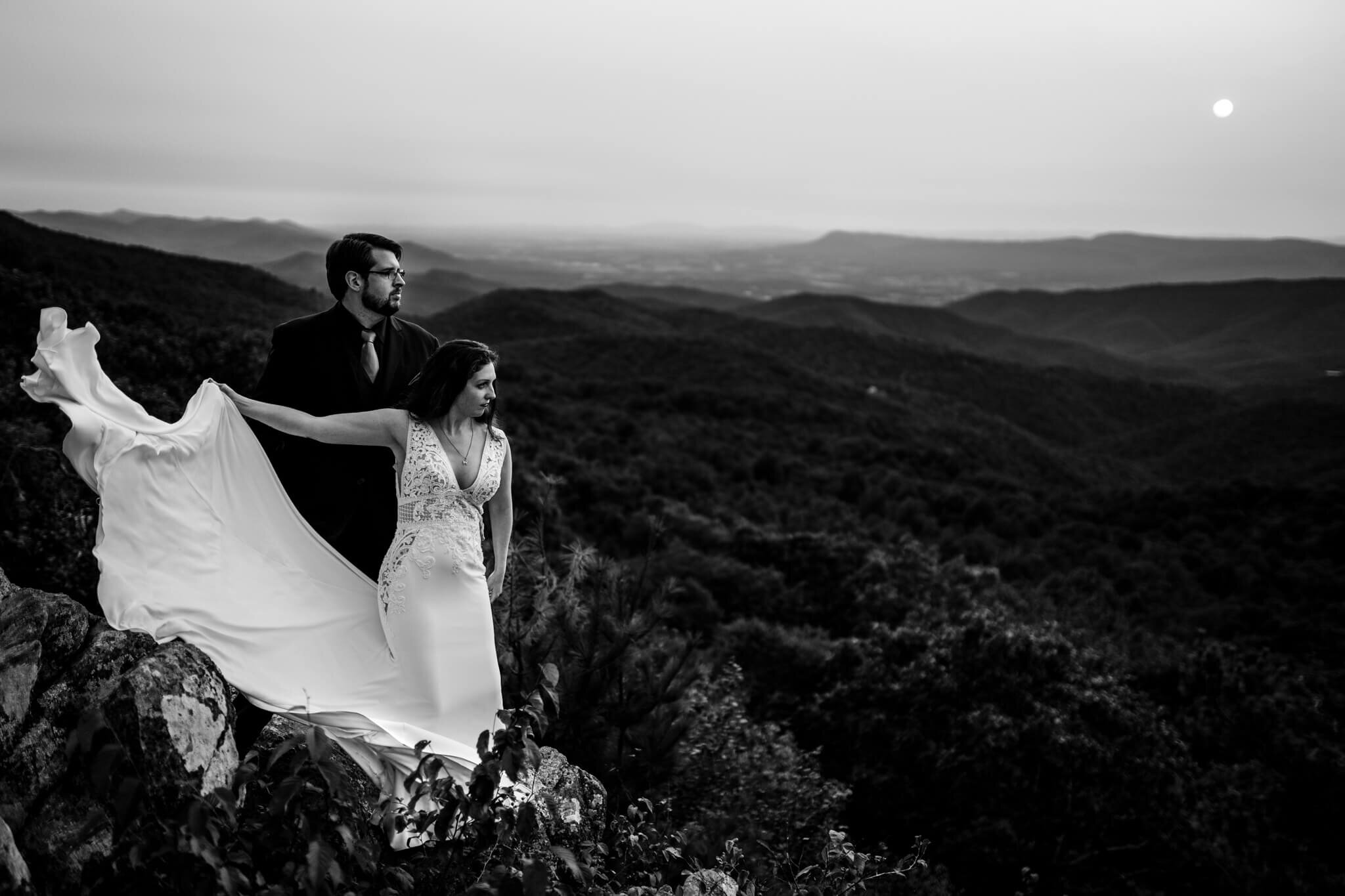 Dark-Hollow-Falls-Point-Overlook-Shenandoah-Adventure-Wedding-Portrait-Session-Photography-by-Bee-Two-Sweet-128.jpg