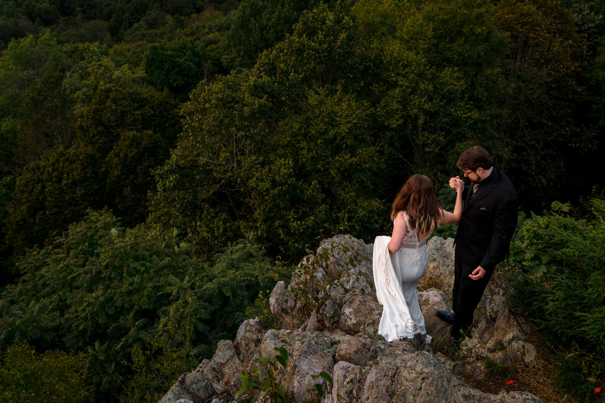 Dark-Hollow-Falls-Point-Overlook-Shenandoah-Adventure-Wedding-Portrait-Session-Photography-by-Bee-Two-Sweet-150.jpg