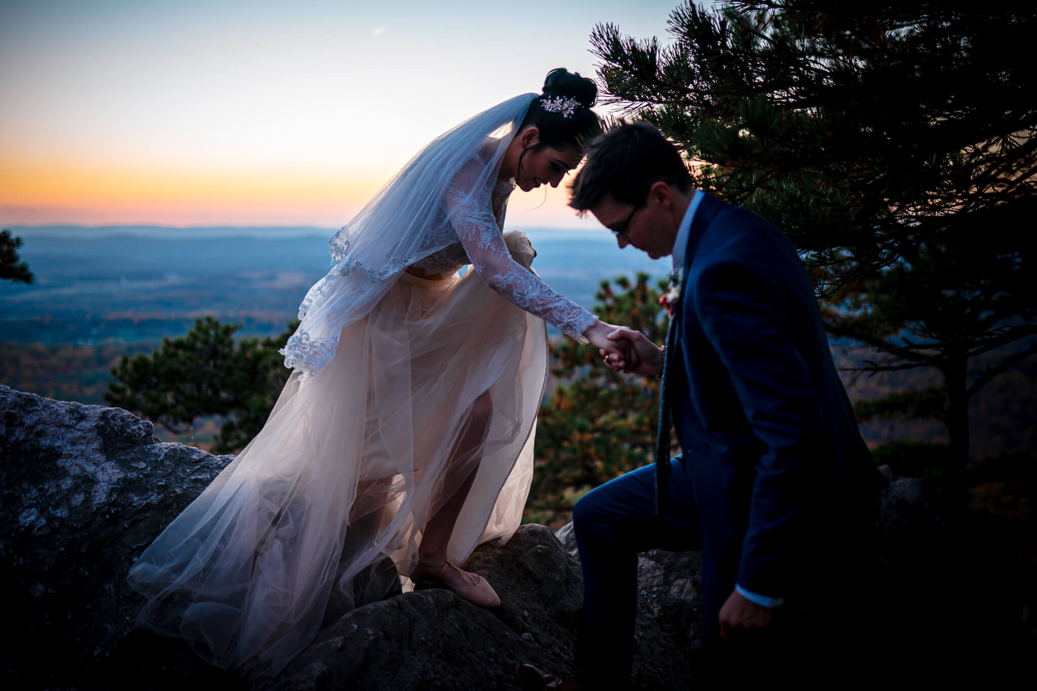 03-Ayla-Lee-Sugarloaf-Mountain-Elopement-Autumn-Wedding-Portraits-Photography-by-Bee-Two-Sweet-22.jpg