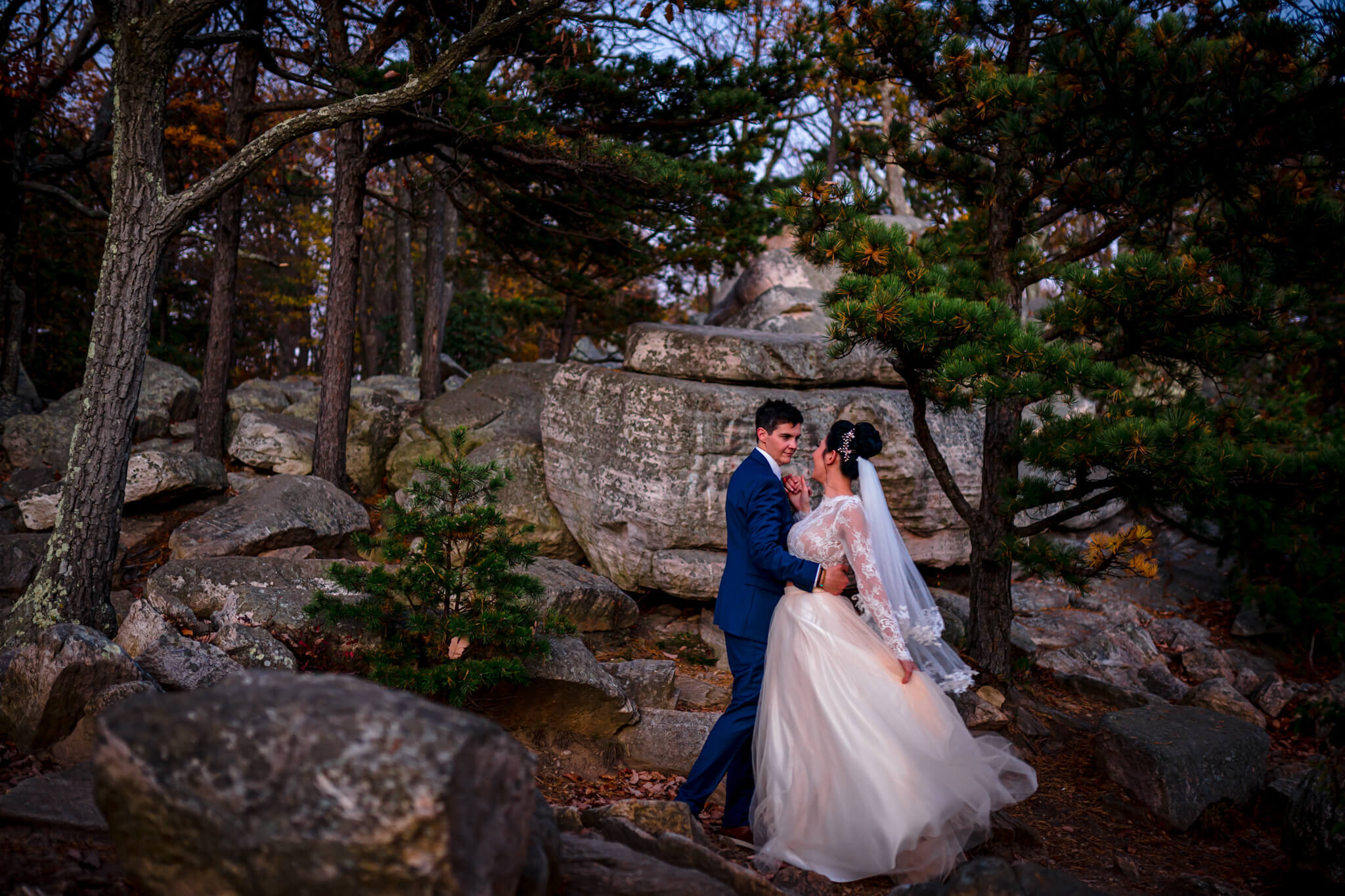 03-Ayla-Lee-Sugarloaf-Mountain-Elopement-Autumn-Wedding-Portraits-Photography-by-Bee-Two-Sweet-49.jpg