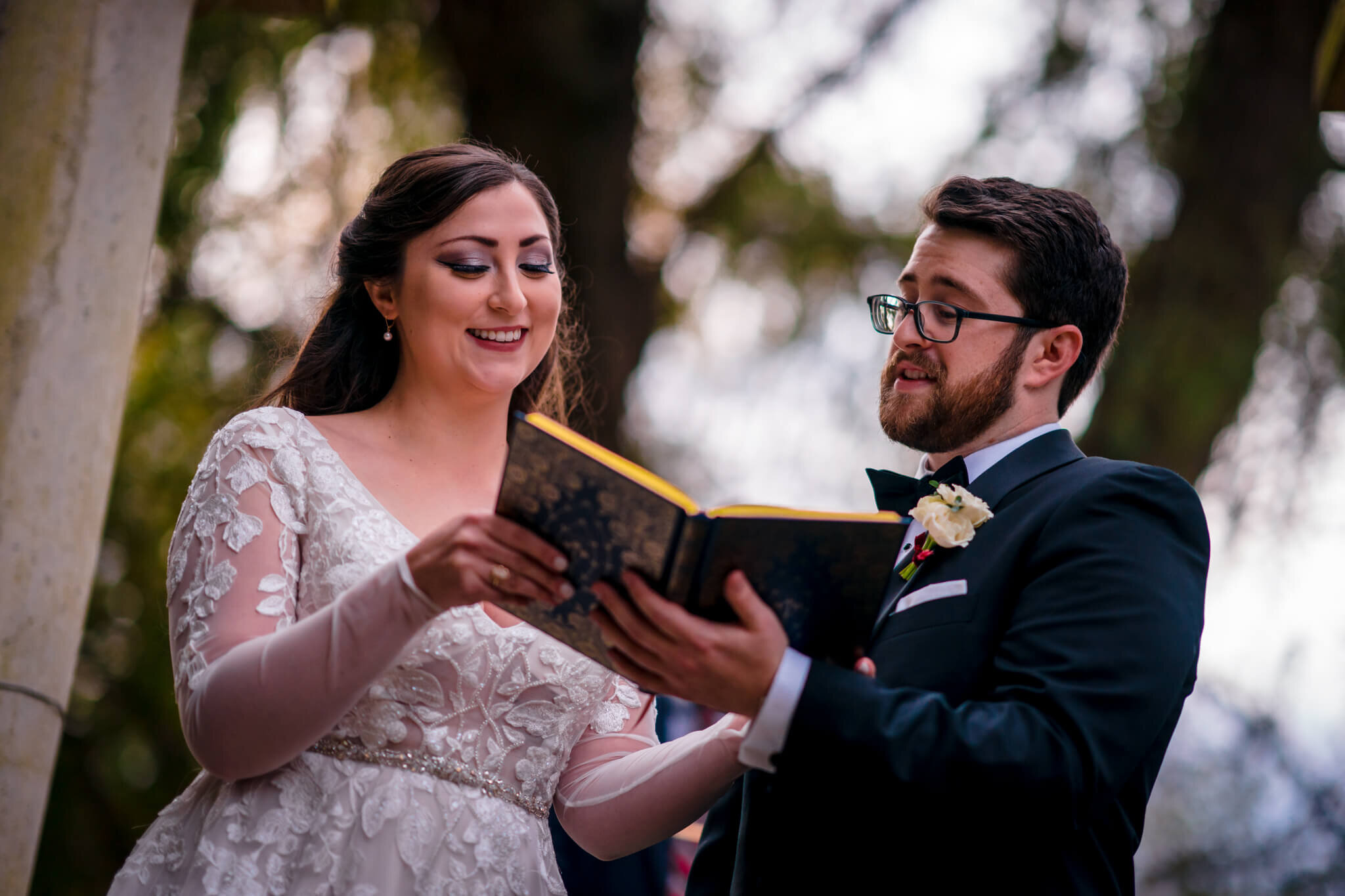 02-Ceremony-Ballinger-Farm-Hamilton-VA-Loudon-County-Mini-Wedding-Photography-by-Bee-Two-Sweet-16.jpg