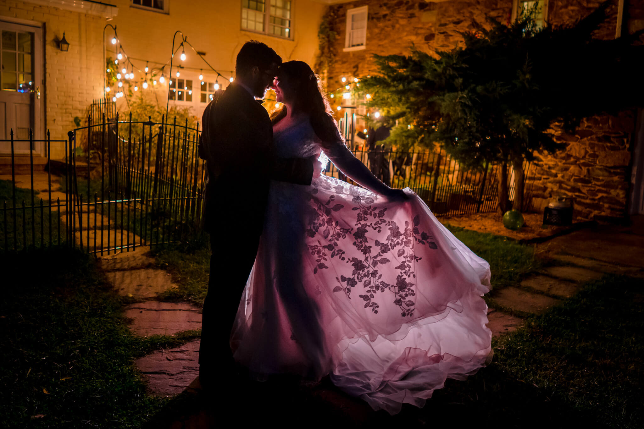 05-Reception-Ballinger-Farm-Hamilton-VA-Loudon-County-Mini-Wedding-Photography-by-Bee-Two-Sweet-136.jpg