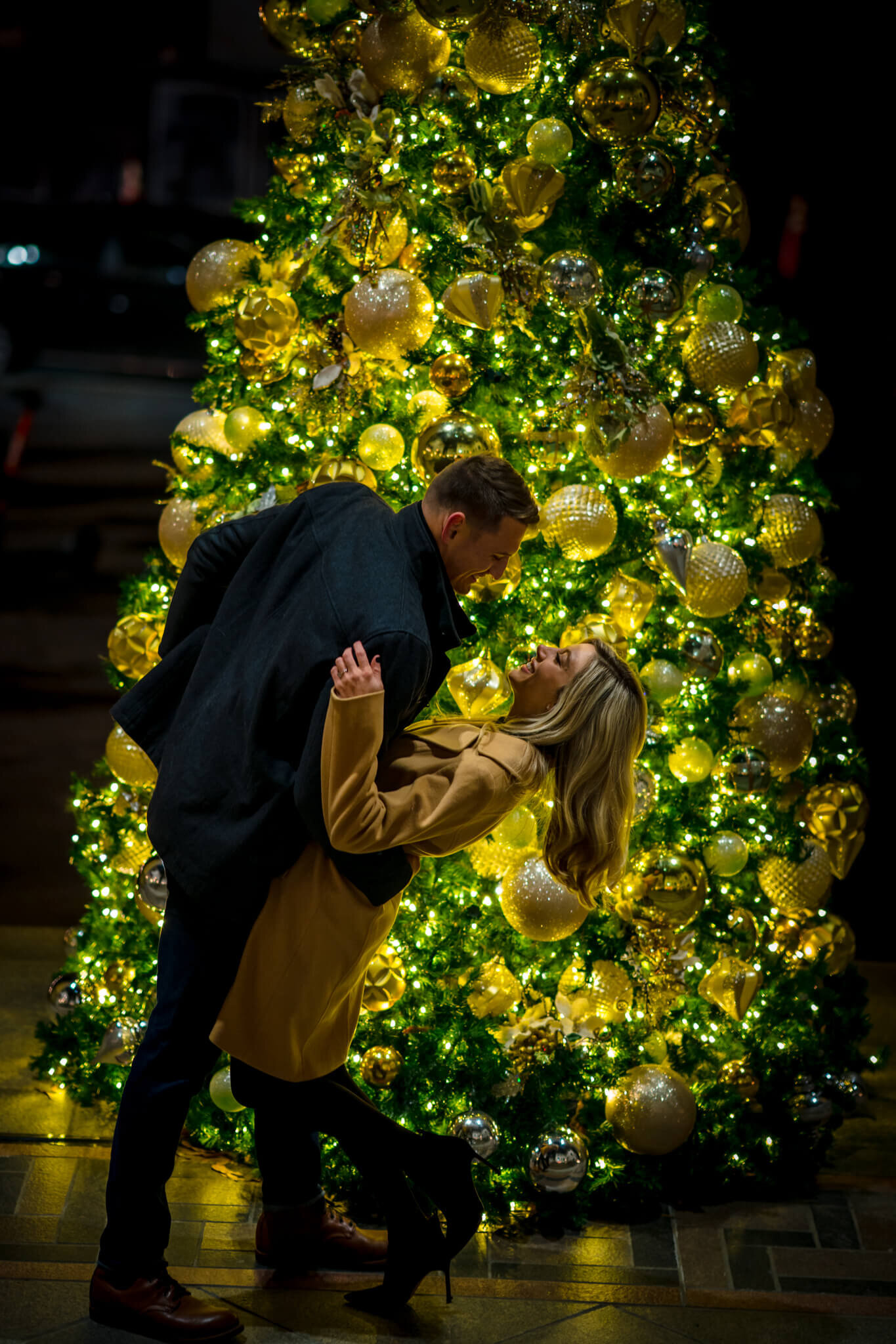 National-Christmas-Tree-Proposal-Washington-DC-Willard-Intercontinental-Engagement-Photography-by-Bee-Two-Sweet-87.jpg
