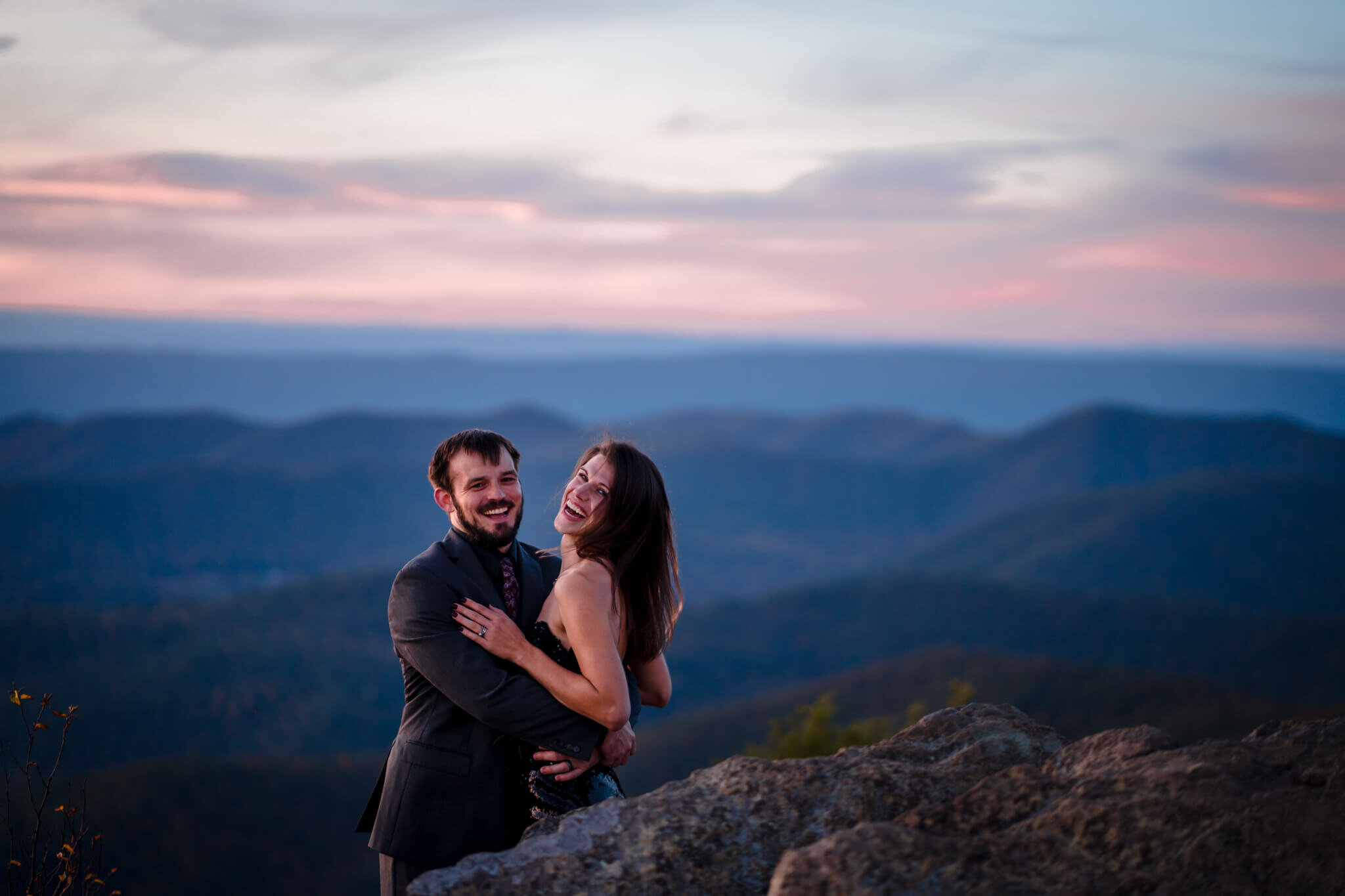 Bearfence-Mountain-Shenandoah-Anniversary-Session-Fall-Colors-Photography-by-Bee-Two-Sweet-301.jpg