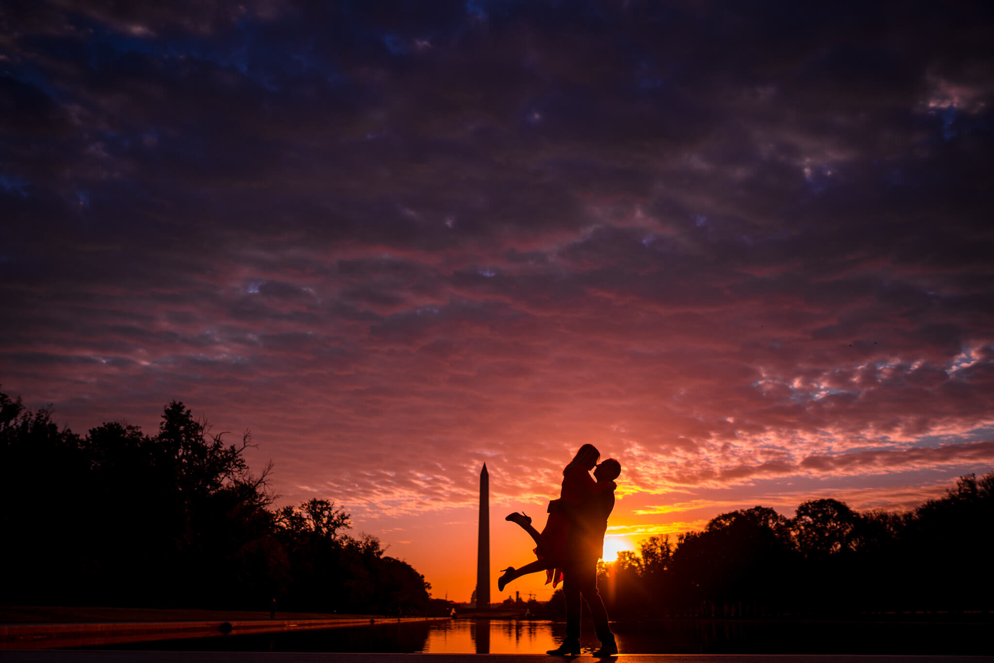 Sneak-Peek-Lincoln-Memorial-Reflecting-Pool-Dawn-Engagement-Session-Washington-DC-Photography-by-Bee-Two-Sweet-5.jpg