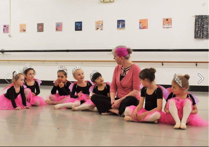 Melinda McAdams with her Creative Movement class