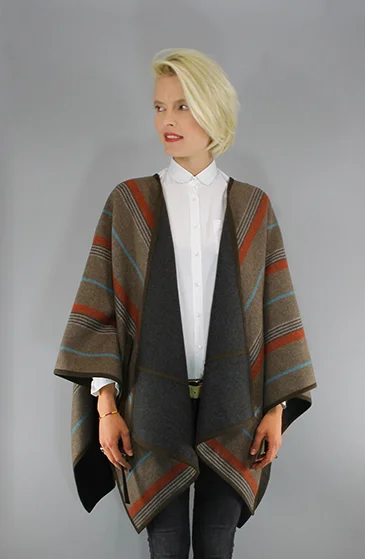 Poncho stripe Double caramel hinten.jpg