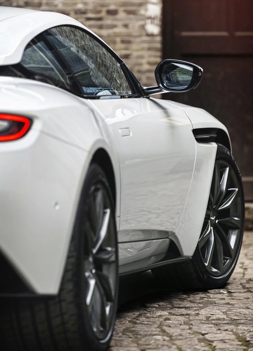 Aston_Martin-DB11_V8-2018-1600-13.jpg