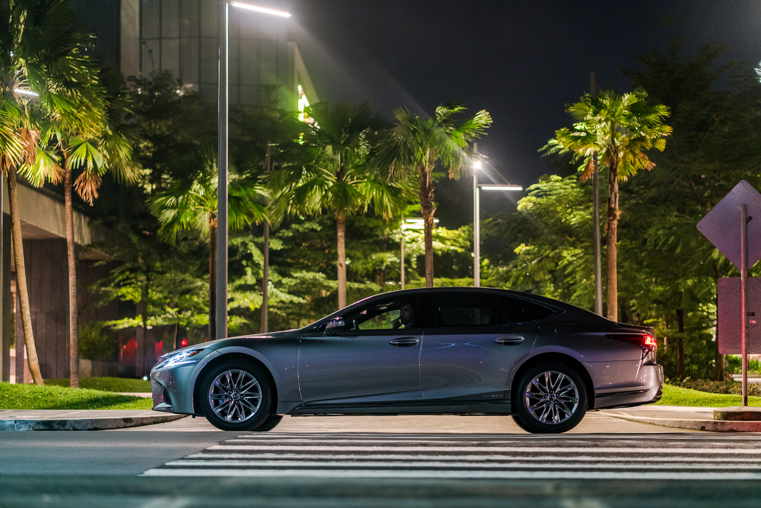 Lexus LS 500h