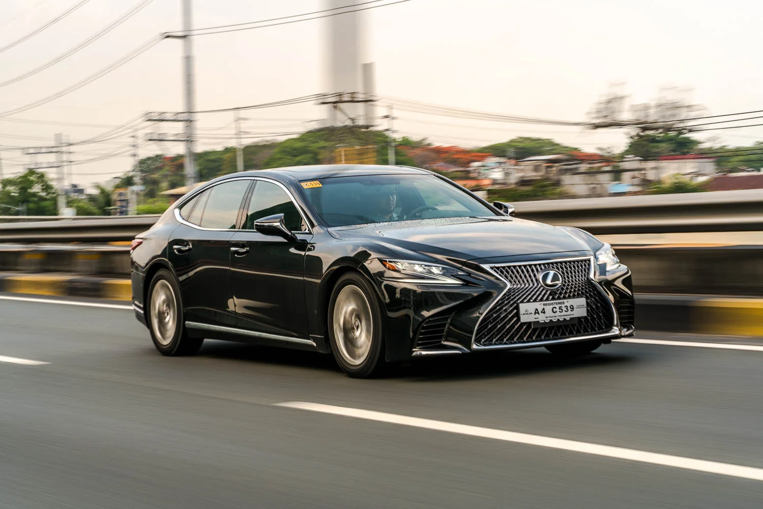 Lexus LS500