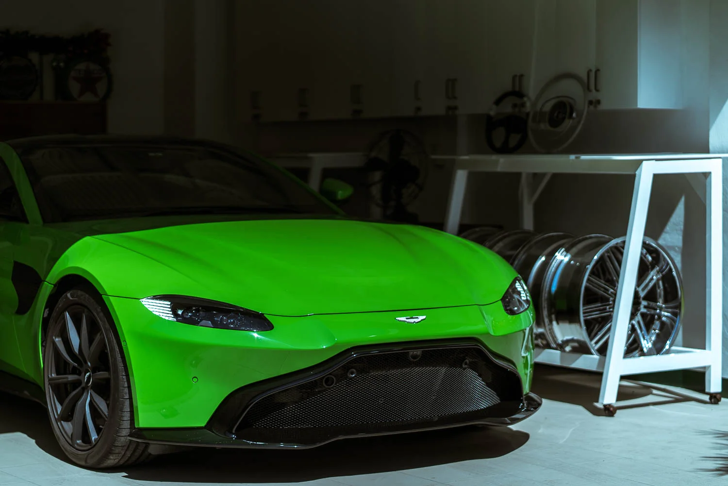 Aston Martin Vantage