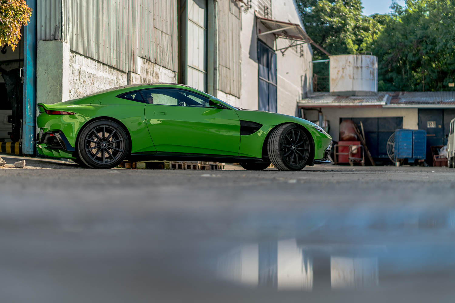 Aston Martin Vantage