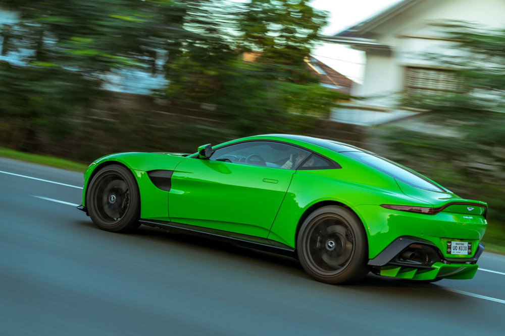 Aston Martin Vantage