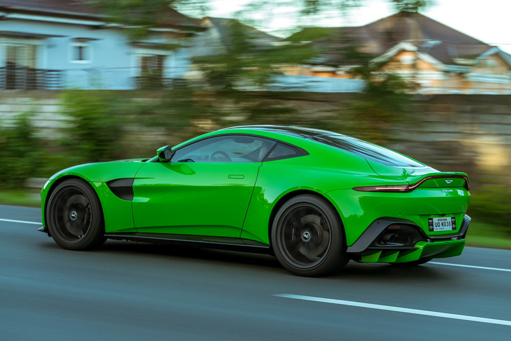 Aston Martin Vantage